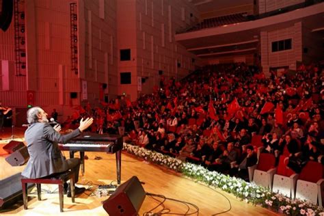 Kayseri Talas'ta Yücel Arzen konseri